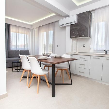 Marane Luxury Suites Nea Moudania Eksteriør billede