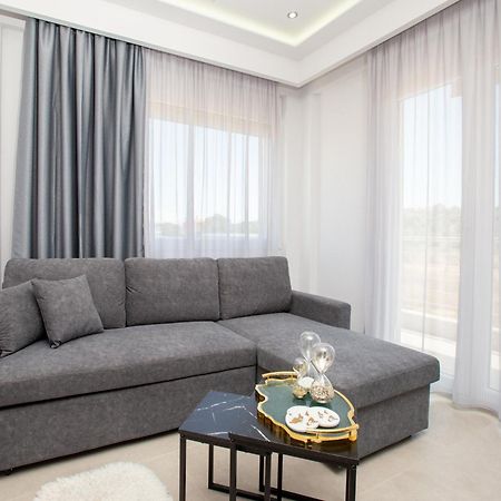 Marane Luxury Suites Nea Moudania Eksteriør billede