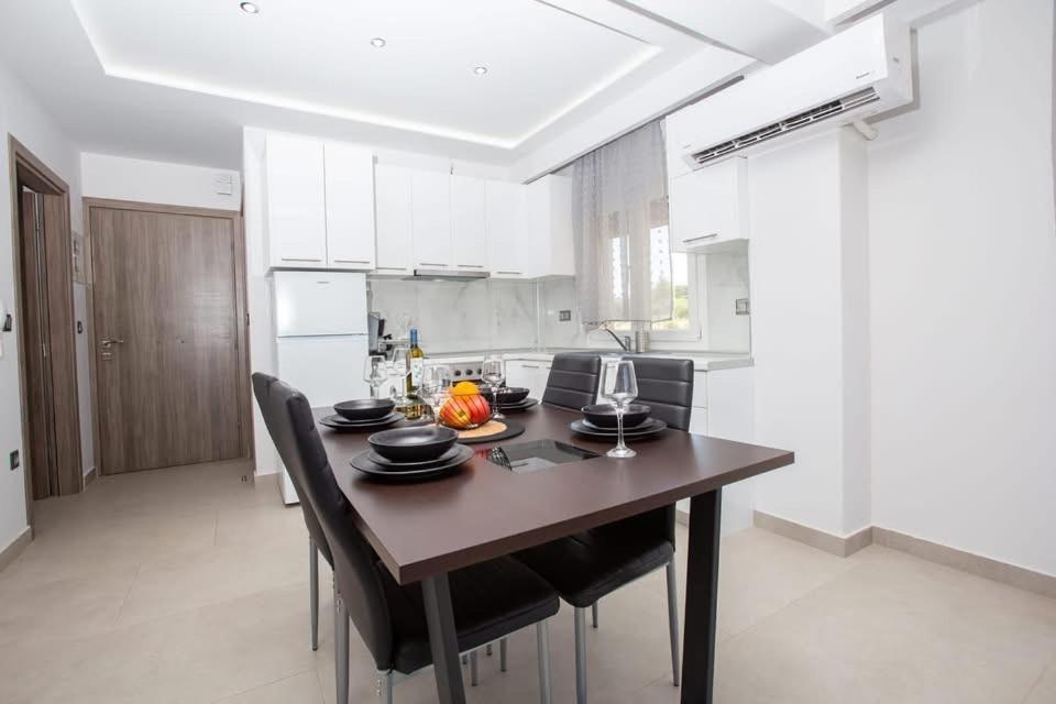 Marane Luxury Suites Nea Moudania Eksteriør billede