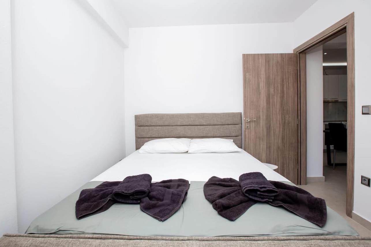 Marane Luxury Suites Nea Moudania Eksteriør billede