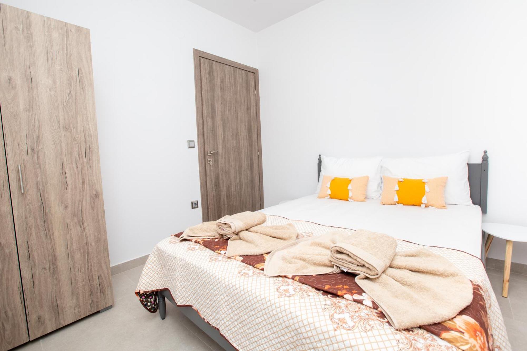 Marane Luxury Suites Nea Moudania Eksteriør billede