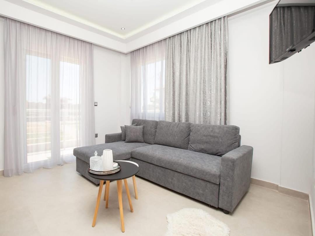Marane Luxury Suites Nea Moudania Eksteriør billede