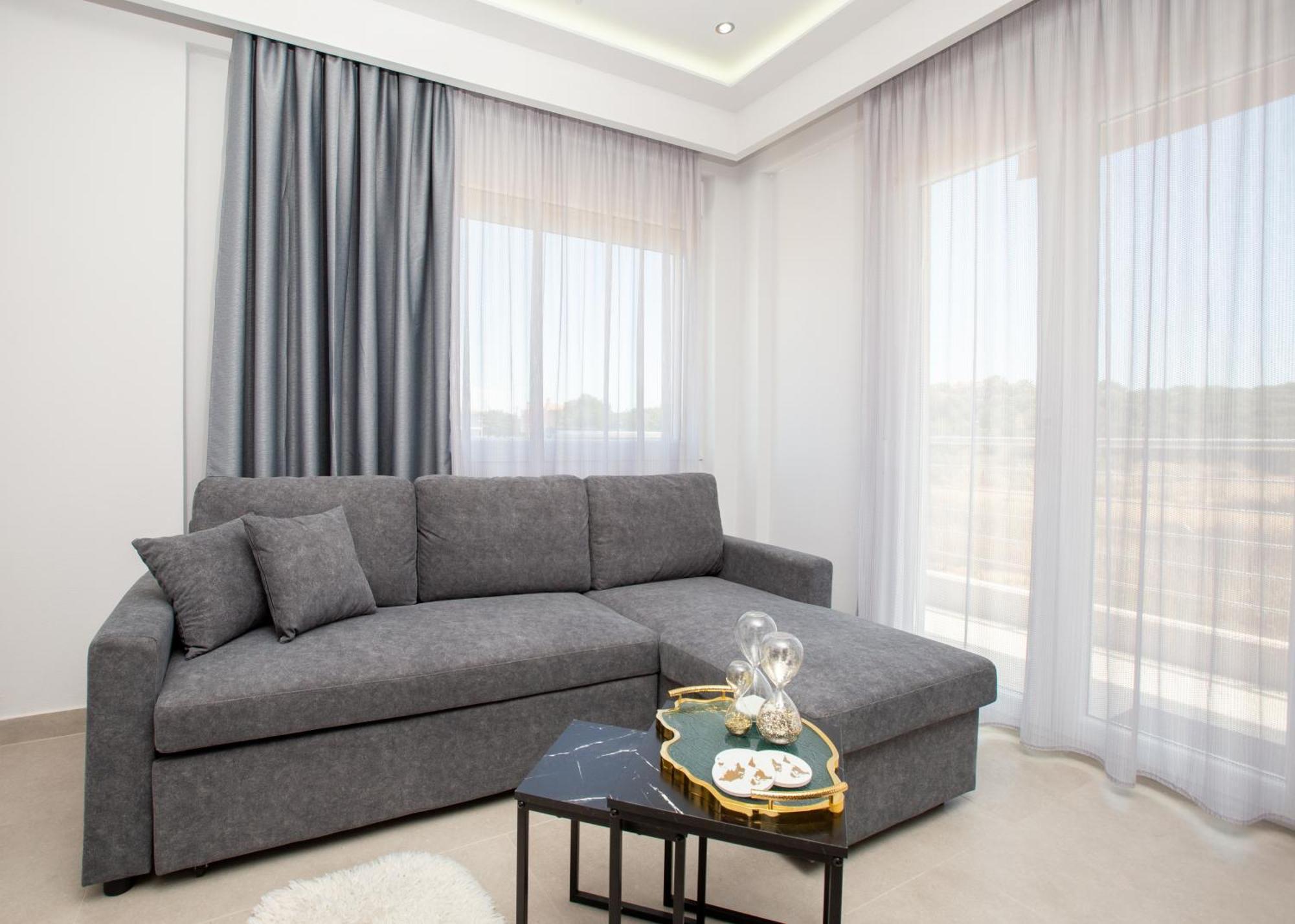 Marane Luxury Suites Nea Moudania Eksteriør billede